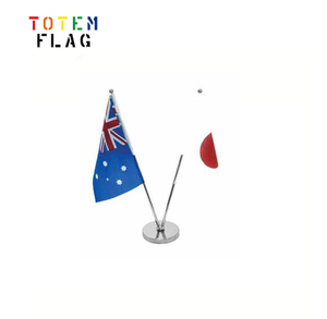 Bandiera da Tavolo Mini Monofacciale/Bifacciale 14x21cm con Asta in Metallo/Legno/Plastica, Base Personalizzabile con Logo, in Poliestere/Raso per Ufficio - Product Image 4