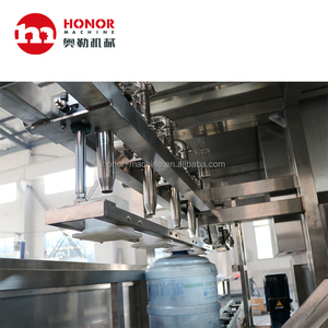 Fabricant 600BPH bouteille en <span class=keywords><strong>plastique</strong></span> automatique 3 gallons 5 gallons 20 <span class=keywords><strong>litres</strong></span> bouteille d'eau Machine de remplissage et de capsulage - Product Image 5