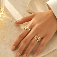 Anillo de Letra del Alfabeto A-Z, Diseño Grueso, Minimalista, de Acero Inoxidable, Chapado en Oro de 18K, para Mujer, Resistente al Deslustre