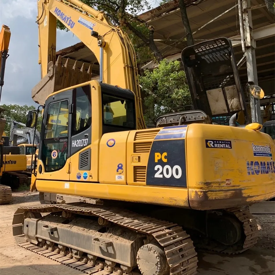 ขายร้อนญี่ปุ่นใช้20ตัน Komatsu Pc200-8รถขุดเพื่อขาย