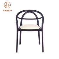 Vente en gros de chaises de salle à manger en bois de frêne massif de bonne qualité moderne nouvelle conception de style chinois à la mode commerciale agréable restaurant meubles