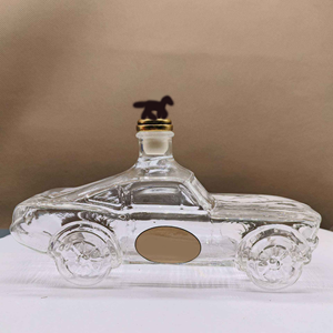 Vente Flash : Carafe à whisky en verre soufflé à la main, forme de voiture de sport vintage, avec bouchon couronne, créative - Product Image 1