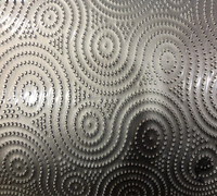 Machine de rembobinage et de découpe-perforation de papier toilette haute vitesse avec moteur à engrenages - 380V 200m/min pour la conversion de rouleaux de papier maxi