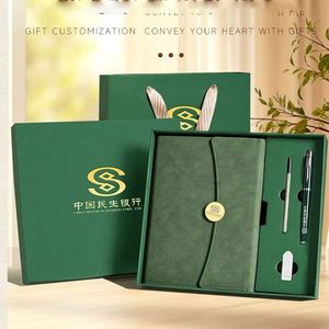 Elegante Cuaderno A5 de Tapa Dura para Negocios y Empresas con Bolígrafo Rollerball, Memoria USB, Bolígrafo de Punta Redonda, Juego de Caja de Regalo Minimalista - Product Image 1