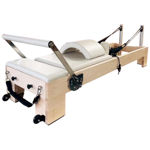 Modelo clásico de madera para Pilates Reformer para estudio y uso en gimnasio, color personalizable y logotipo, ajuste universal - Product Image 2