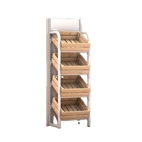 Houten kratendisplayrek met gebogen bovenframe, lattenbakken, metalen onderstel voor fruit, groenten, wijn, winkel