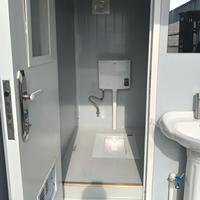 Baño Portátil Modular en Contenedor, para Obras de Construcción, Campamentos y Uso Público al Aire Libre