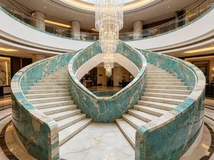 Escalier en granit vert Amazony de luxe, design Dubaï et Ouest, escaliers en granit vert haut de gamme utilisés dans les hôtels et villas - Product Image 4