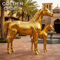 Sculpture de cheval en bronze arabe antique de luxe haut de gamme, en feuille d'or 24 carats, artisanale, grandeur nature, pour décoration de jardin extérieur et de villa