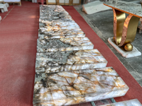 Marches d'escalier en quartzite rétroéclairées, pierre naturelle de luxe, marches d'escalier lumineuses pour la décoration intérieure de villa, taille personnalisée