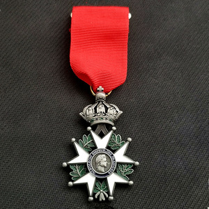 Médaille <span class=keywords><strong>de</strong></span> la Légion d'usine <span class=keywords><strong>de</strong></span> 21 ans, Médaille <span class=keywords><strong>de</strong></span> l'<span class=keywords><strong>Empereur</strong></span> Napoléon, Médaille <span class=keywords><strong>de</strong></span> Chevalier Supérieur, Matériau en alliage d'or spécial, Conception <span class=keywords><strong>de</strong></span> logo spécial - Product Image 5