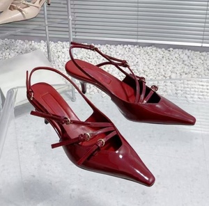 Chaussures à talons hauts à bout pointu en cuir laqué français, chaussures de mariage à talons fins et sandales à talon ouvert, chaussures élégantes - Product Image 4