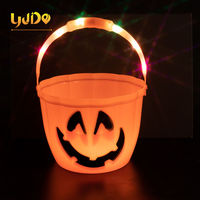 Cubo de Dulces de Calabaza para Halloween con Asa Luminosa y Luces LED Intermitentes (Naranja/Verde/Morado) Decoraciones con Alimentación de 3 Pilas AAA
