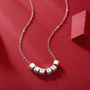 Collar <span class=keywords><strong>de</strong></span> Plata S925 con Letra LOVE, Moissanita, Cadena Cruzada Delicada a la Altura <span class=keywords><strong>de</strong></span> la Clavícula, Certificado GRA, Estilo Chic <span class=keywords><strong>para</strong></span> Mujer - Product Image 2