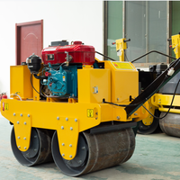 Offre Spéciale de rouleau de route de compacteur vibratoire hydraulique d'asphalte de double tambour de 10 tonnes essence/diesel