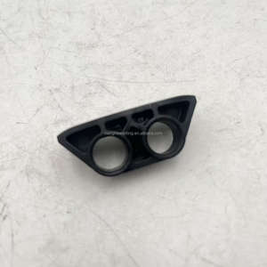 最も人気のある自動車エンジン部品は、自動車エンジンシステムのタイミングカバー24420-3CGA1です。 - Product Image 4