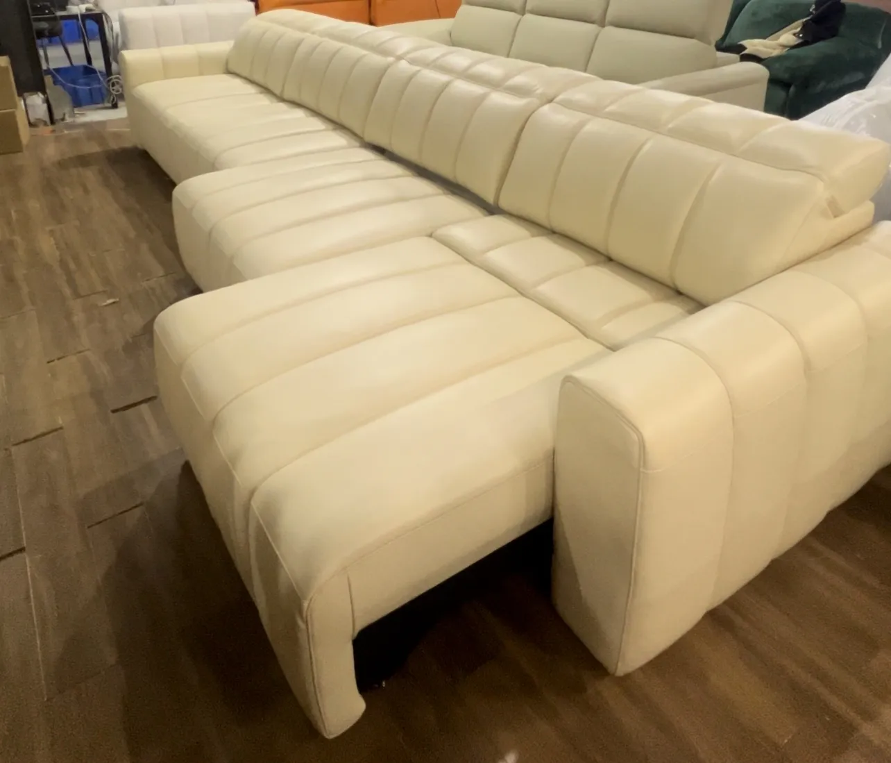Bonito sofá de lujo para uso doméstico, juego de muebles de sala de estar, sofá cama con control remoto con potencia para usar