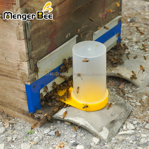 Nuevo Comedero para Abejas Menger Bee Spot Style PP de 500 ml, Modelo BF-11 con 2 Años de Garantía para Apicultura - Product Image 1