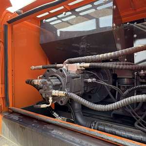 Excavatrice DX225 de haute qualité d'occasion Doosan 225DX Excavatrice sur chenilles de 14 tonnes - Année 2024, 1000 heures de fonctionnement - Product Image 3