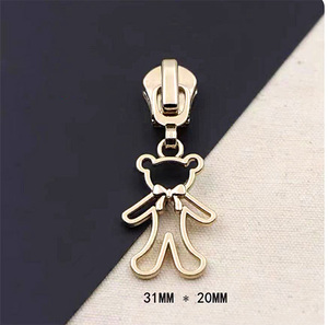 HEngda Nhà Máy Tùy Chỉnh Phim Hoạt Hình Dây Kéo Kéo Đầu Phụ Kiện Kim Loại Thanh Trượt Cho Quần Áo Chất Lượng Cao Hợp Kim Dây Kéo Tùy Chỉnh - Product Image 3