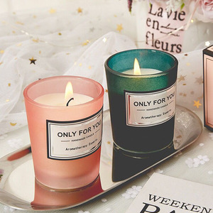 ขวดแก้วที่มีสีสันขวดแก้วราคาถูกขี้ผึ้งถั่วเหลืองเทียนหอมสำหรับขายส่ง - Product Image 3