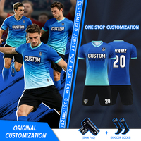 Ensemble d'uniformes de football d'été en maille polyester respirante avec impression du nom du joueur, anti-rétrécissement, pour l'entraînement, vente en gros