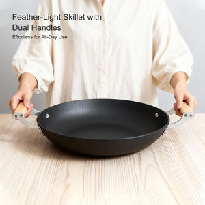 Poêle en fonte légère à double poignée, à parois fines, compatible induction - Product Image 3