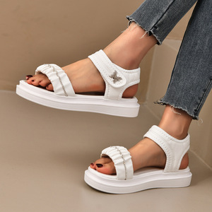 Women Thick Sole Pleated Beach <b>Sandals</b> Summer New Decoration Large Sports <b>Sandals</b> - Product Image 2