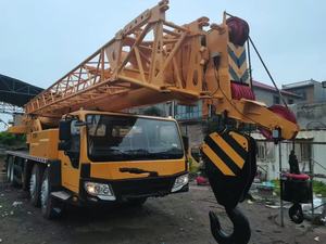 Grue mobile sur camion d'occasion Sanyy/X-C-M-G QY70 de 70 tonnes, flèche à cinq sections, grue sur roues, moteur 2001-4000 heures, rapport fourni - Product Image 3