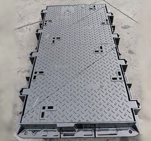 LANWEI LWJRC12 연성철 맨홀 뚜껑 EN124 표준 이중 밀봉 매립형 검정 역청 도색 사각/원형 도로용 잠금장치 - Product Image 4