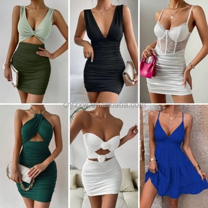 เสื้อผ้ามือสองคุณภาพสูงขายส่ง เสื้อผ้าแบรนด์เนมใหม่ยกกระสอบ ชุดลำลอง - Product Image 1