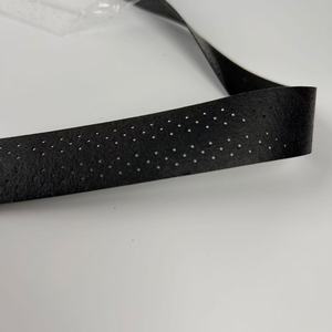 Bande adhésive perforée Peak pour raquette, 50 m, antidérapante, tennis, badminton, absorbant la transpiration, accessoire sportif universel - Product Image 2