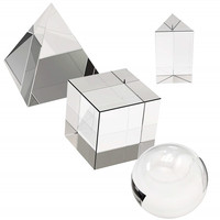 Apprendre le prisme de cristal photographie 4 pièces ensemble pyramide boule ronde triangle prisme carré corps science physique enseignement