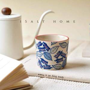 Taza de café vintage pintada a mano con relieve, diseño de hojas retro, taza creativa para latte con boca de cerdo y motivos de amor. - Product Image 1