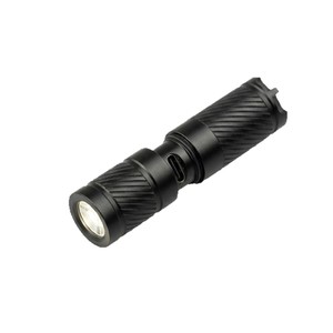 Mini lampe torche LED rechargeable, portable, petite, à faisceau large, haute intensité, noire, batterie 260 mAh - Product Image 1