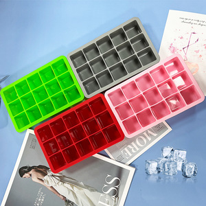 Para <span class=keywords><strong>Amazon</strong></span> 15 rejillas bandeja de hielo de silicona molde cuadrado hogar refrigerador caja de hielo casera tapa venta al por mayor herramientas de helado - Product Image 1