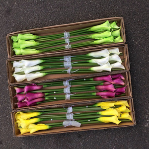 Vente en gros de fleurs artificielles à tige unique en PU pour la décoration de la maison - Product Image 1