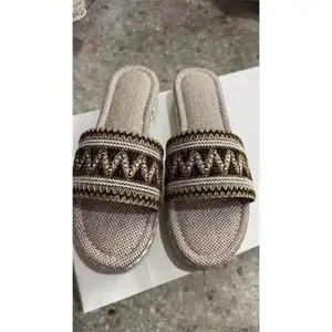 Masculine Wholesale zara slippers for ladies flat For Every Summer Outfit 