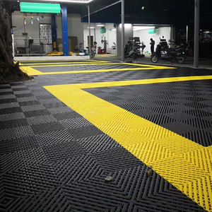 Carreaux <span class=keywords><strong>de</strong></span> <span class=keywords><strong>sol</strong></span> <span class=keywords><strong>de</strong></span> garage en caoutchouc faciles à installer <span class=keywords><strong>Grille</strong></span> en plastique <span class=keywords><strong>de</strong></span> <span class=keywords><strong>sol</strong></span> <span class=keywords><strong>de</strong></span> garage étanche pour atelier, salle <span class=keywords><strong>de</strong></span> sport, fabricant <span class=keywords><strong>de</strong></span> salles d'exposition - Product Image 1