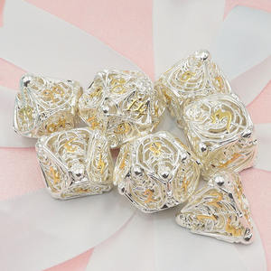 Ensemble de dés en métal creux en gros-Laiton, polyèdre multicolore pour le MDN et RPG de table - Product Image 1