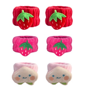 Diadema de dibujos animados con lazo de fresa para mujer, diadema alta con diseño de nube, multiusos para lavarse la cara, cuidado de la piel y el cabello - Product Image 5