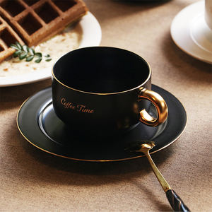 Ensemble de tasses et soucoupes en céramique de luxe, bordure dorée, en porcelaine, expresso, cappuccino, nouvelle collection - Product Image 4
