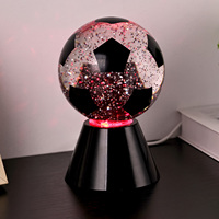 Nouvellement Design Cadeau RGB Changement de Couleur Batterie À L'intérieur De Glitter Liquide Étincelle Blanc Base Décor Veilleuse avec FOOTBALL Ball Shade