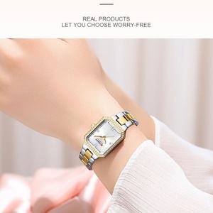 Montre à quartz carrée de petite taille pour femme CURREN 9102, étanche, avec diamants - Product Image 5