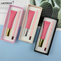 Kit de Maquillage Lèvres Luxe 2-en-1 : Gloss et Crayon à Lèvres Haute Pigmentation Longue Durée en Tube Métallique – Vente en Gros