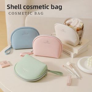 Pochette de maquillage haut de gamme en PU en forme de coquille avec fermeture éclair, simple, élégante, grande capacité, étanche et portable pour - Product Image 3