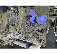 Dalle de marbre moderne polie de luxe pour îlot de cuisine, comptoir, carrelage de sol, dessus de meuble-lavabo, avec de belles veines pour la décoration intérieure