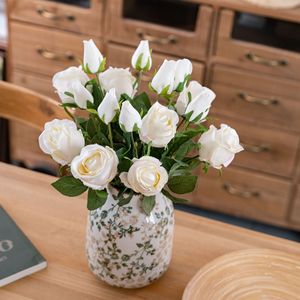 ดอกกุหลาบประดิษฐ์ CallaFloral สีขาวชมพู ก้านเดี่ยว ยาว 39 ซม. สำหรับตกแต่งบ้านและจัดช่อดอกไม้ - Product Image 1