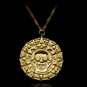 Collana Vintage in Lega con Moneta Pirati dei Caraibi, Ciondolo a Medaglione Teschio Pirata, Gioiello di Moda Ispirato al Film con Catena a Corda - Product Image 6