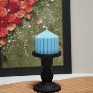 Lilin Pilar Bergaris dari Lilin Kedelai Buatan Tangan Dekorasi Modern Estetis Ukuran Besar Lilin Votive untuk Dekorasi Rumah Natal Diwali - Product Image 3